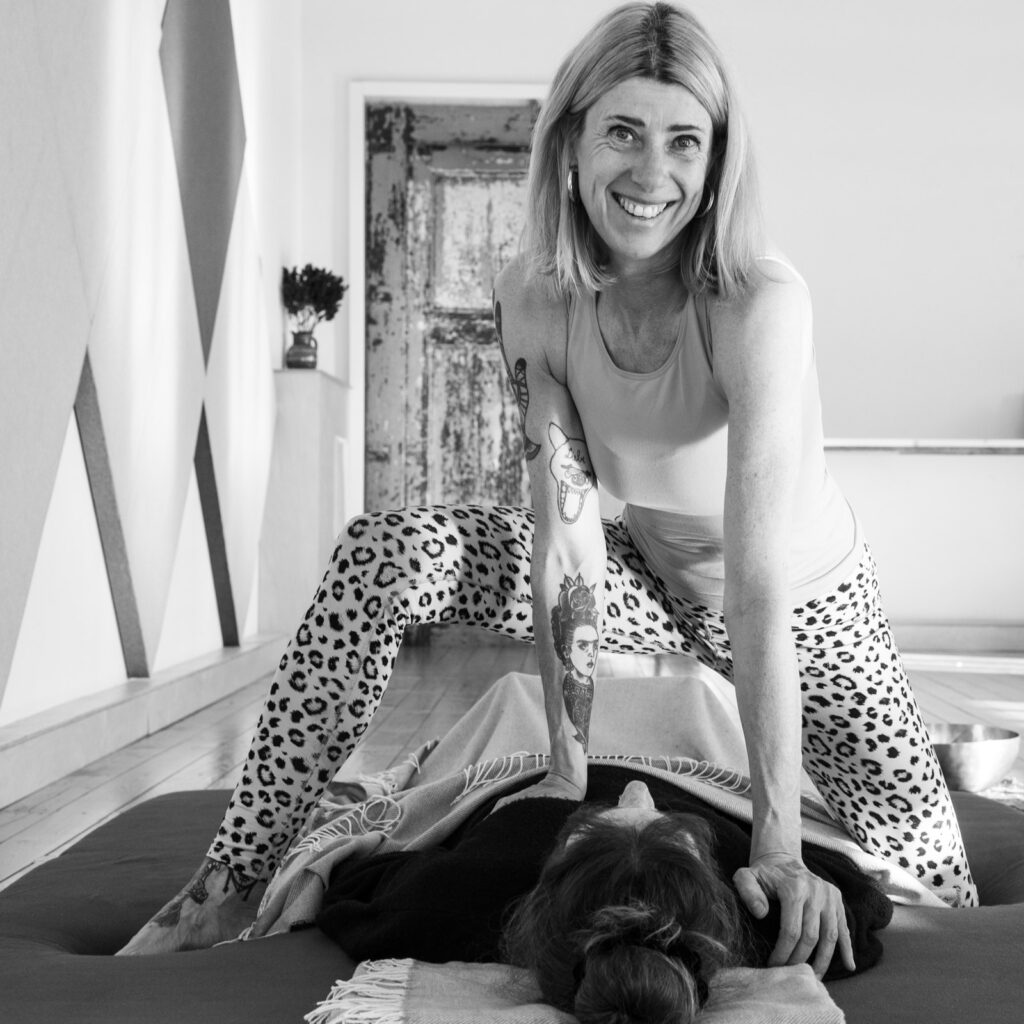 The Healing Power of Sound and Touch - Mara Wagenführ